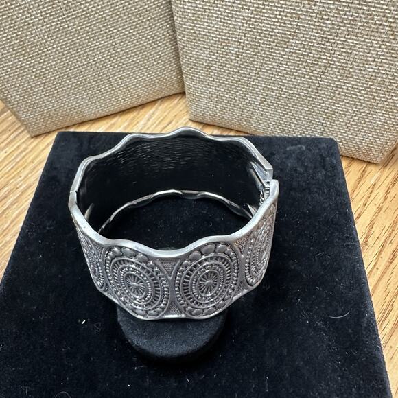 Sequin Nordstrom Multicolor Silver Tone Statement Enamel Bangle Bracelet #572 - Picture 3 of 3